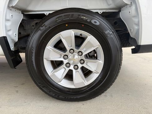 Used 2020 Chevrolet Silverado 1500 LT image 12