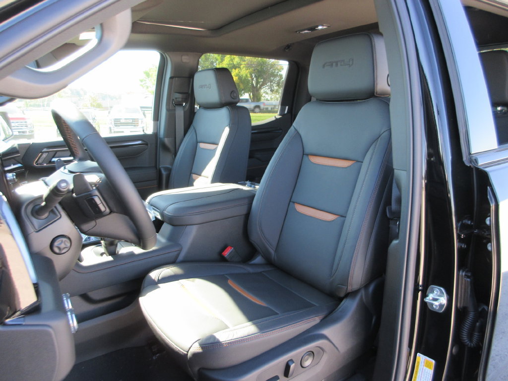 New 2026 GMC Sierra 1500 AT4 w/ AT4 Premium Package AWD/4WD image 12
