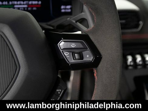Used 2023 Lamborghini Huracan Tecnica RWD image 22