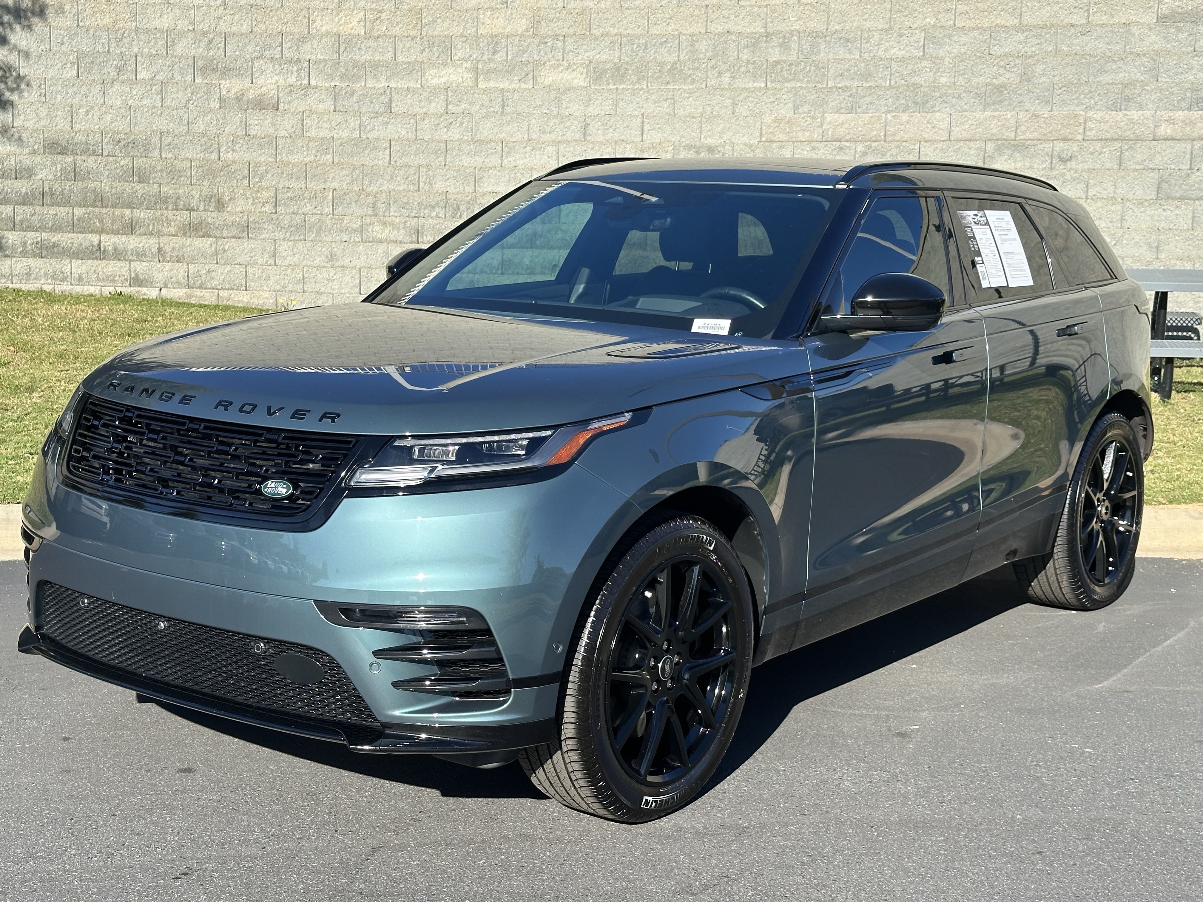 Certified 2026 Land Rover Range Rover Velar Dynamic SE AWD/4WD image 1