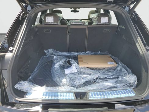 New 2026 Audi Q5 Premium Plus AWD/4WD image 8