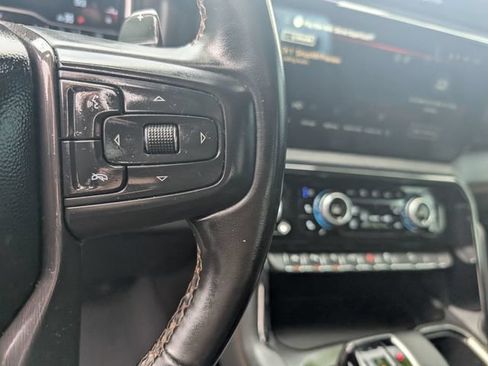Used 2024 GMC Sierra 1500 AT4 w/ Technology Package AWD/4WD image 19
