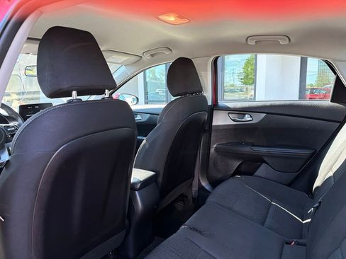 Certified 2021 Kia Forte LXS FWD image 16
