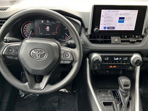 Used 2024 Toyota RAV4 XLE FWD image 17