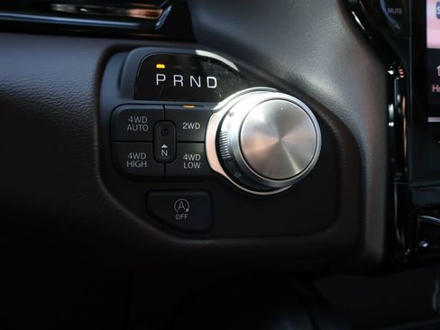 New 2026 RAM 1500 Laramie AWD/4WD image 32