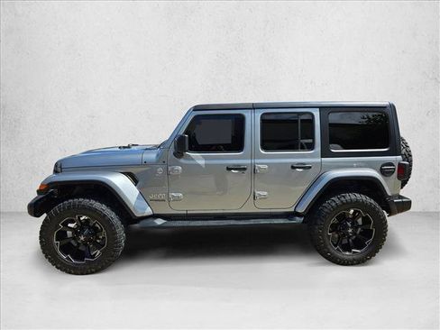 Used 2021 Jeep Wrangler Unlimited Sahara AWD/4WD image 9