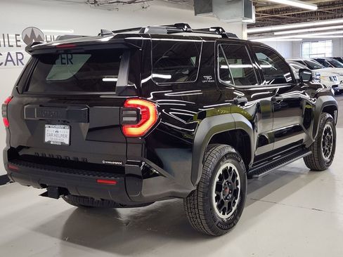 Used 2025 Toyota 4Runner 4WD image 15