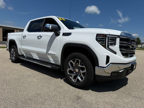 Used 2025 GMC Sierra 1500 SLT w/ SLT Premium Plus Package AWD/4WD image 3