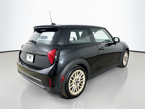 Used 2025 MINI Cooper S FWD image 5