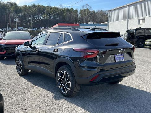 New 2026 Chevrolet Trax RS w/ Driver Confidence Package image 5