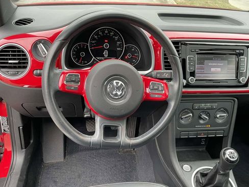 Used 2012 Volkswagen Beetle 2.5 image 11