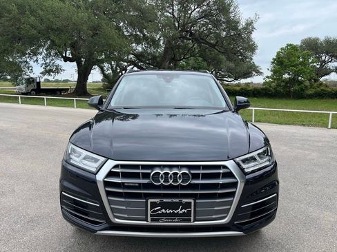 Used 2018 Audi Q5 2.0T Premium Plus w/ Premium Plus Package AWD/4WD image 2