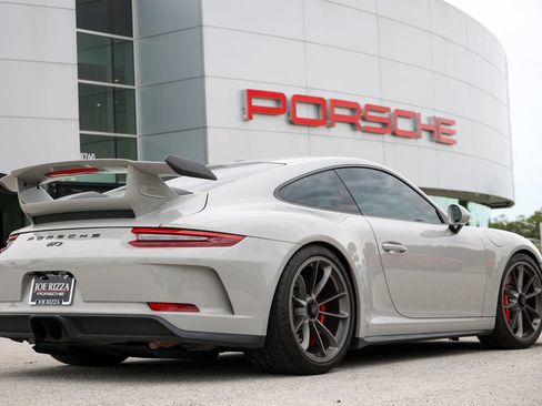 Certified 2018 Porsche 911 GT3 RWD image 25