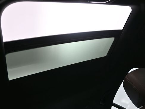 Certified 2025 BMW 530i image 26