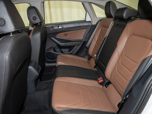 Used 2025 Volkswagen Jetta SEL image 8