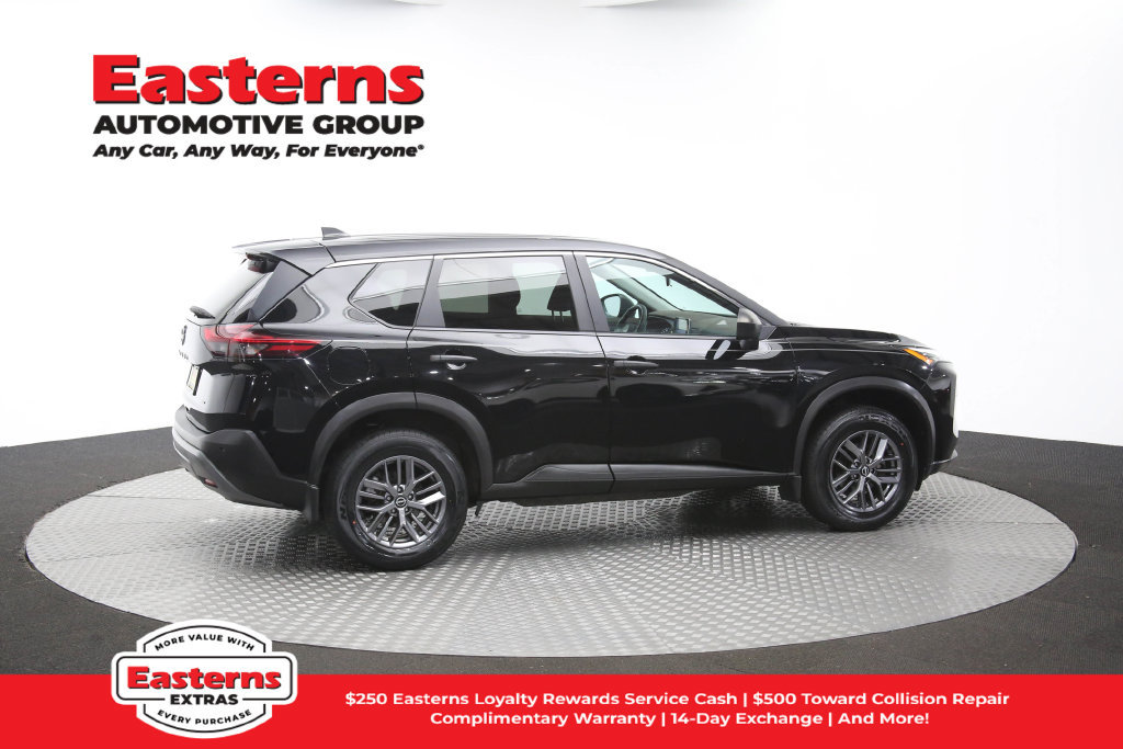 Used 2023 Nissan Rogue S AWD/4WD image 45