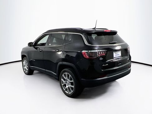 Used 2022 Jeep Compass Latitude AWD/4WD image 7