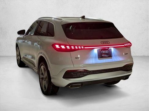 New 2025 Audi Q5 Premium Plus image 8