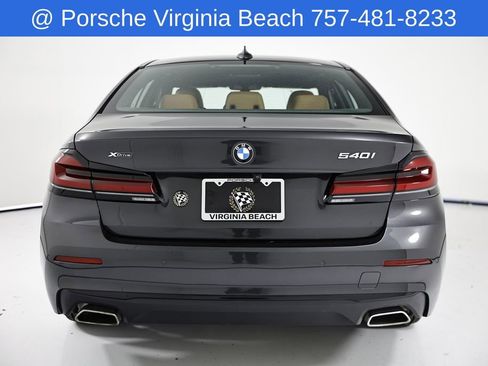Used 2023 BMW 540i xDrive w/ Premium Package AWD/4WD image 4