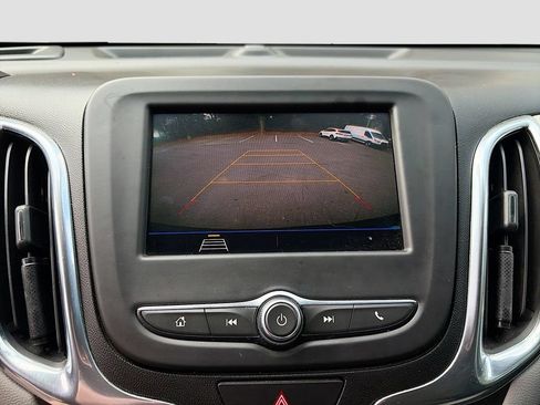 Used 2020 Chevrolet Equinox LS w/ LS Convenience Package FWD image 14