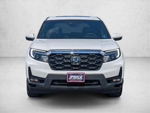 Used 2023 Honda Passport EX-L image 2