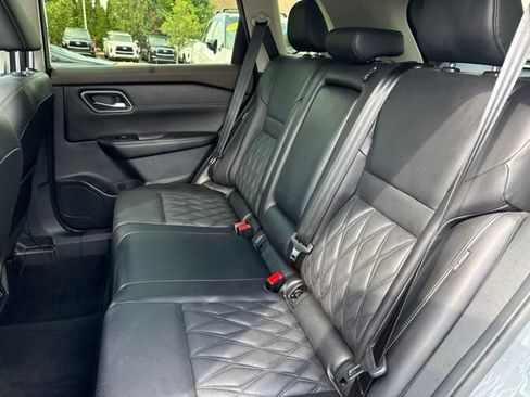 Used 2023 Nissan Rogue Platinum w/ Platinum Premium Package AWD/4WD image 11