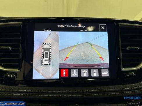 Used 2023 Chrysler Pacifica Limited w/ Uconnect Theater Family Group FWD image 53