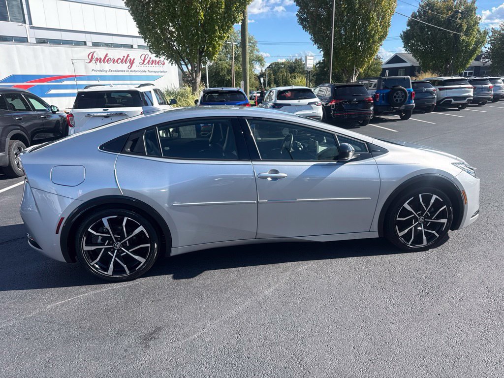 Used 2023 Toyota Prius Prime FWD image 9