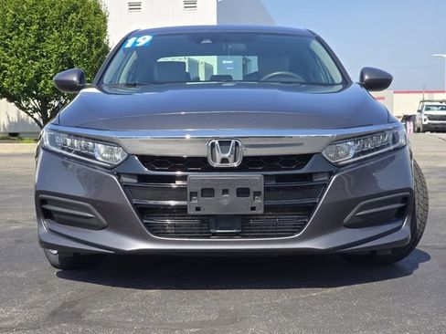 Used 2019 Honda Accord LX image 10