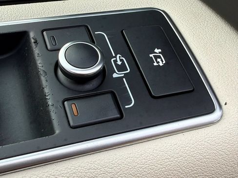 Used 2017 Land Rover Range Rover Supercharged AWD/4WD image 44