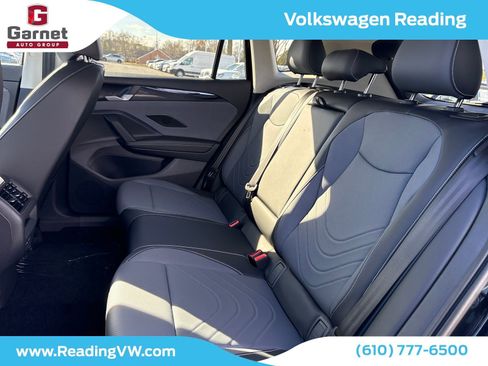 New 2026 Volkswagen Tiguan SE image 13