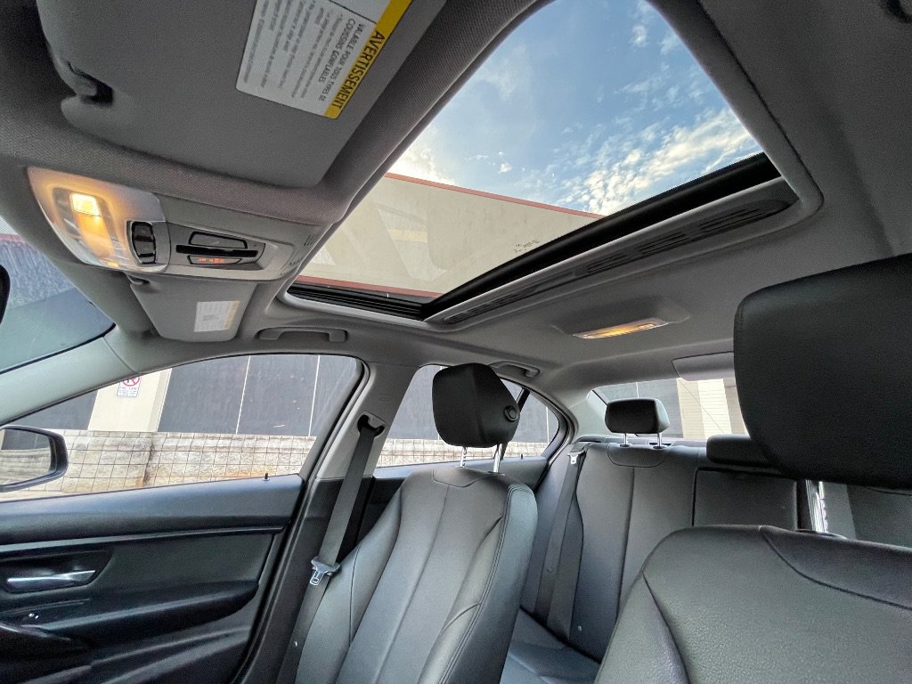 Used 2016 BMW 320i Sedan RWD image 41