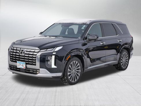 Used 2024 Hyundai Palisade Calligraphy AWD/4WD image 3