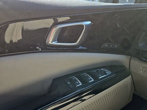 Used 2024 Kia Carnival SX FWD image 14