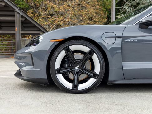 Certified 2025 Porsche Taycan AWD/4WD image 13
