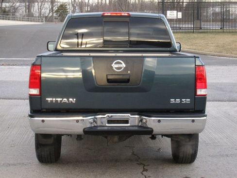 Used 2005 Nissan Titan SE image 15