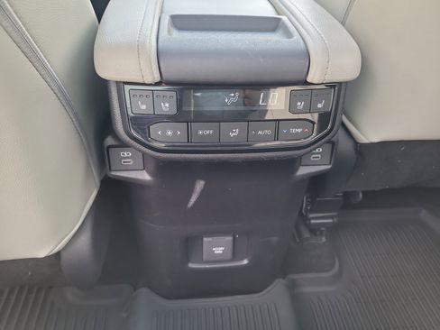 Certified 2026 Toyota Grand Highlander AWD image 17
