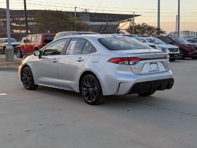 Certified 2026 Toyota Corolla SE FWD image 9