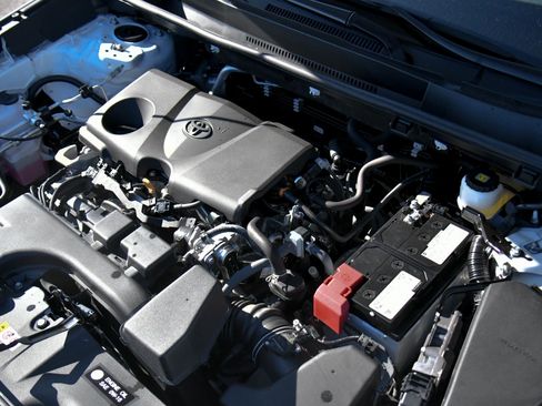 Used 2024 Toyota RAV4 XLE image 46