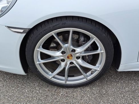Certified 2017 Porsche 911 Carrera 4 image 11