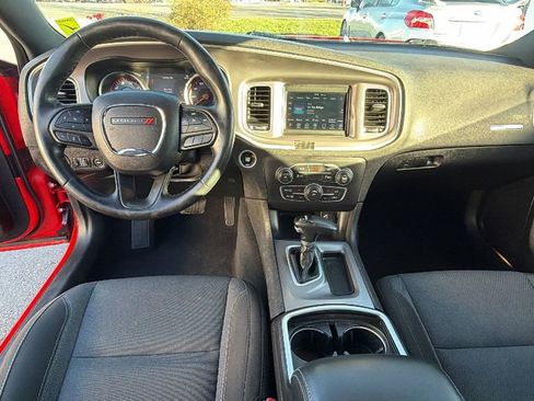 Used 2022 Dodge Charger SXT image 18