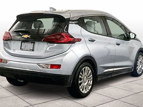 Used 2018 Chevrolet Bolt Premier w/ Driver Confidence II Package image 11