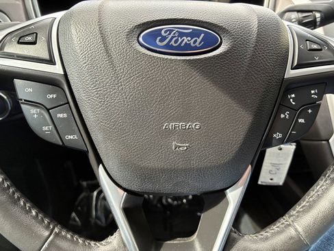 Used 2013 Ford Fusion SE image 9