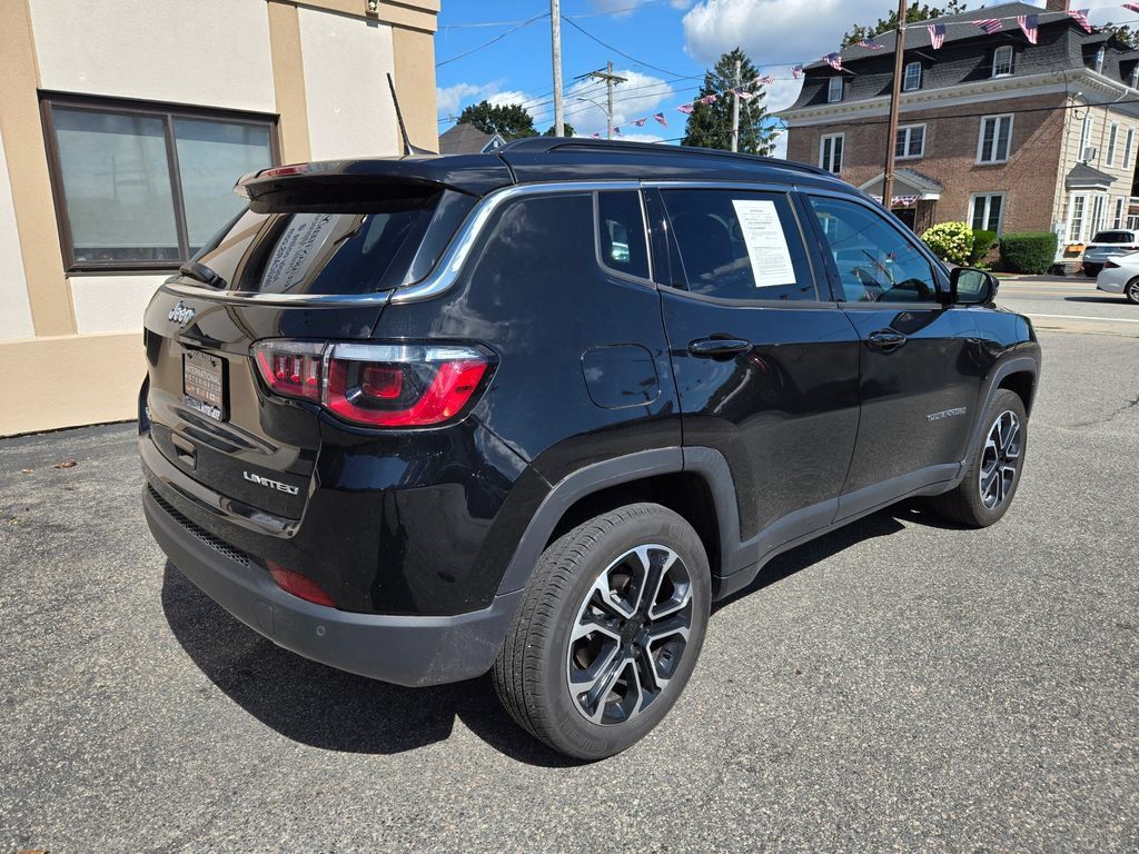 Used 2023 Jeep Compass Limited w/ Sun and Sound Group AWD/4WD image 3