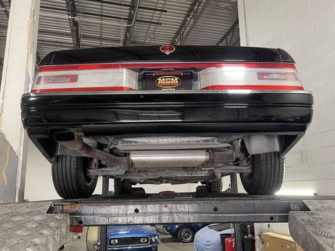 Used 1992 Cadillac Allante FWD image 58