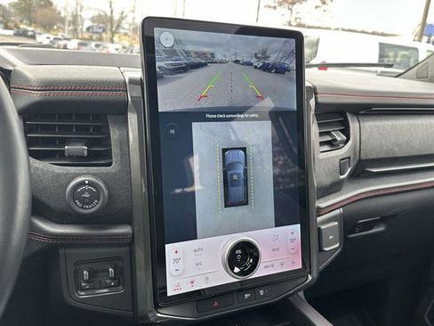 Used 2023 Ford Expedition Max Limited image 20