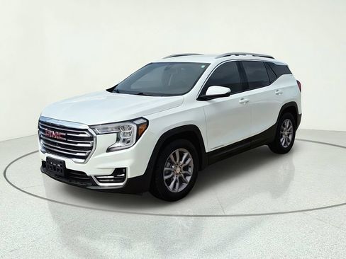 Used 2023 GMC Terrain SLT w/ Tech Package AWD/4WD image 2