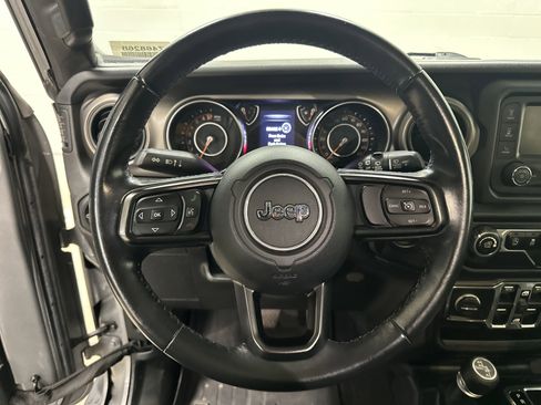 Used 2019 Jeep Wrangler Unlimited Sport S image 18