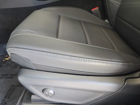 Certified 2026 Mercedes-Benz GLE 350 4MATIC image 34