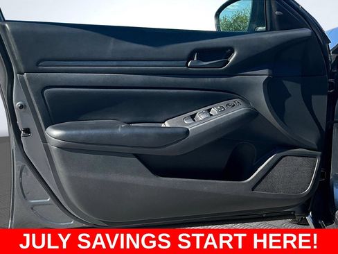 Used 2024 Nissan Altima 2.5 S FWD image 26